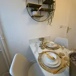 Apartament Loveroom De Luxe Avec Jacuzzi Sauna Vapeur Ecran 300 Cm Metz