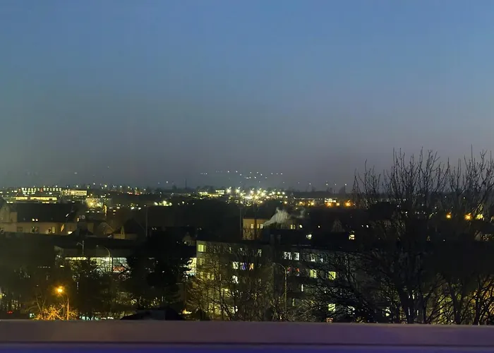 公寓 Loveroom De Luxe Avec Jacuzzi Sauna Vapeur Ecran 300 Cm